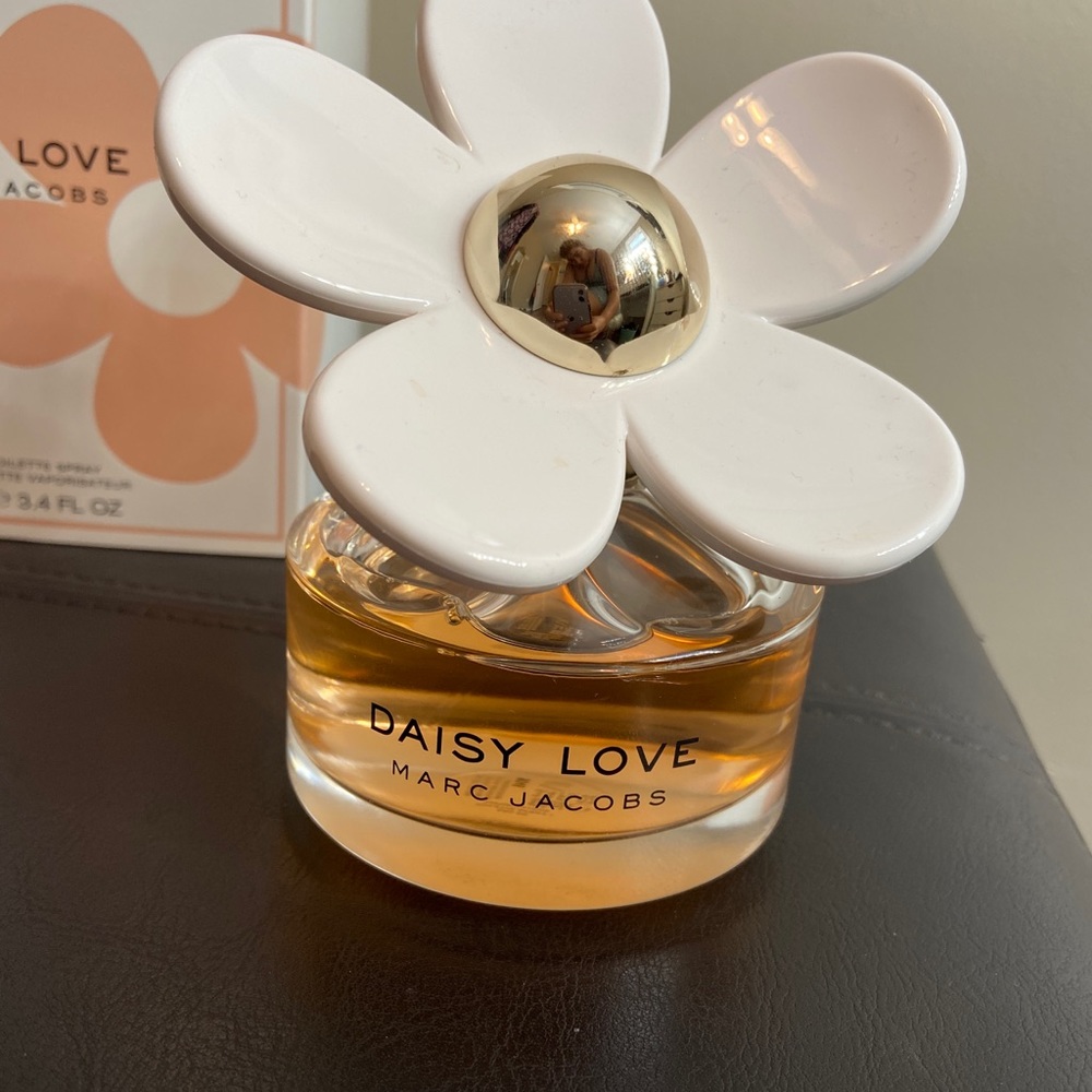 Marc Jacobs Daisy Love